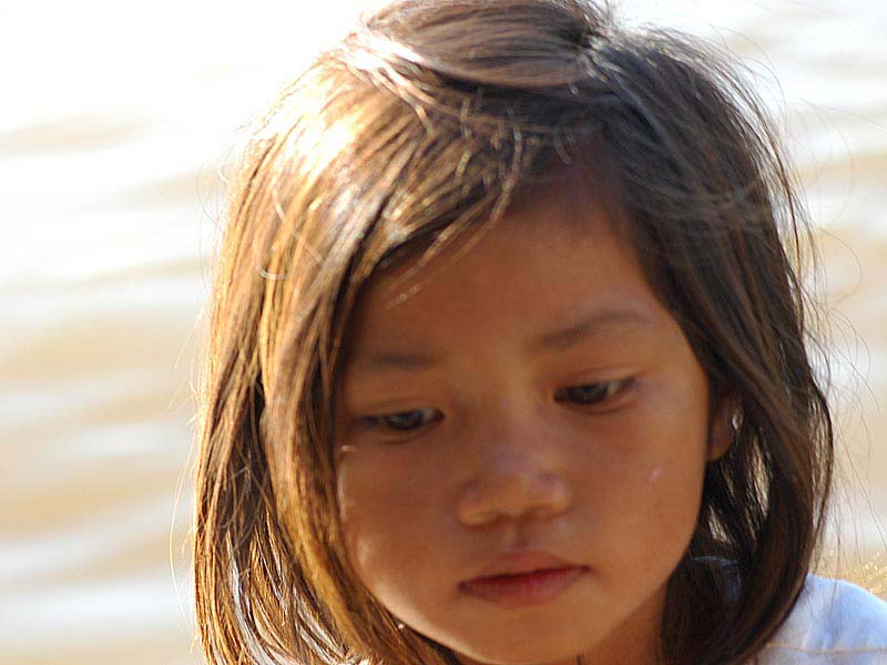 una bella bambina cambogiana